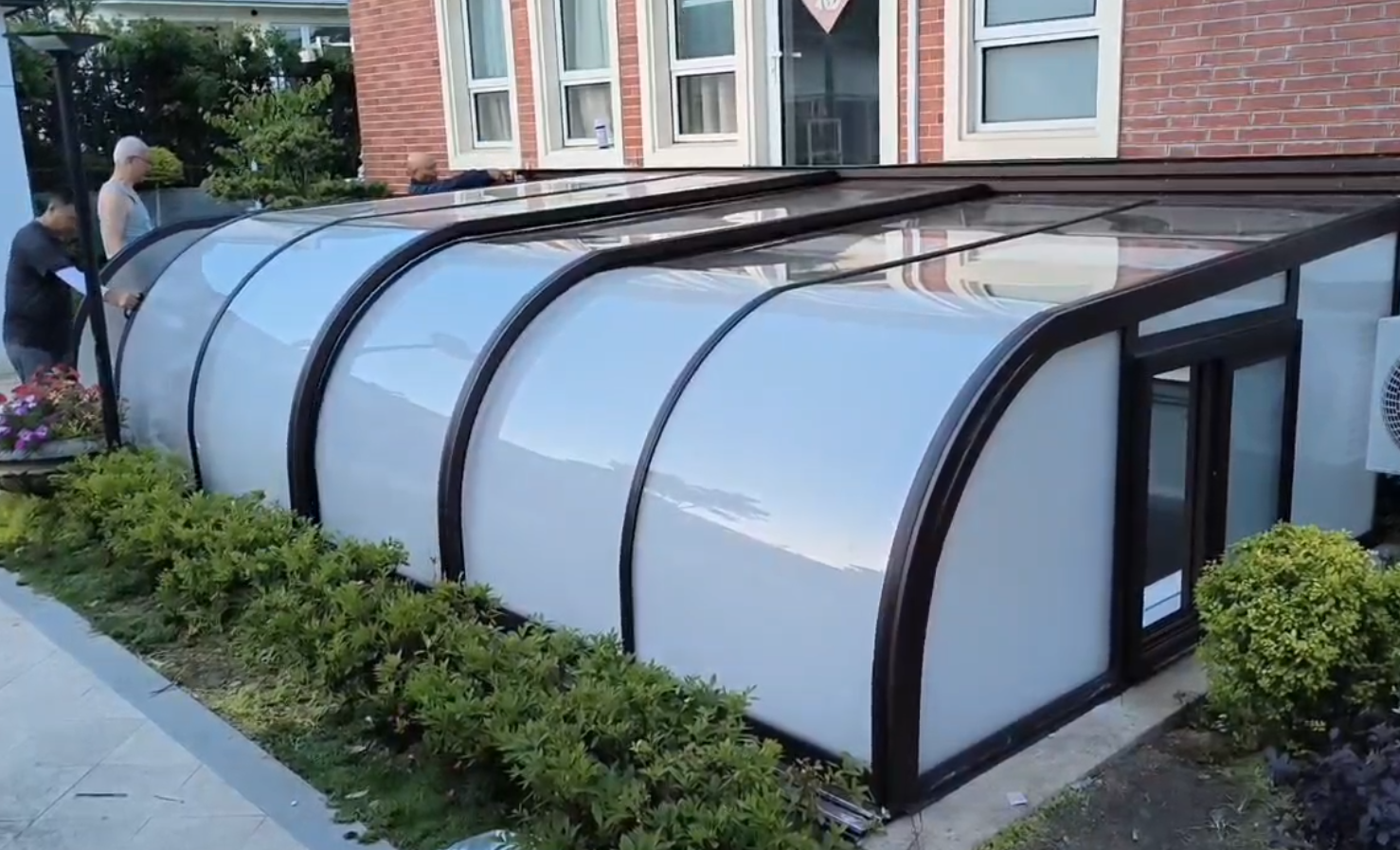 High Lean to-showcase-04