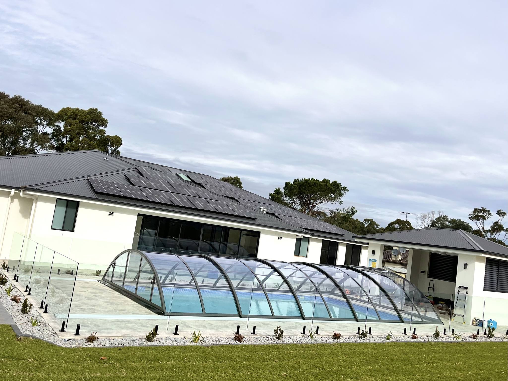 Low Free standing-showcase-04